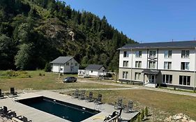 Відпочинковий комплекс Біла Кобила